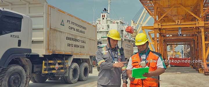 Armada truk Petrokopindo mendukung ketepatan waktu distribusi industri